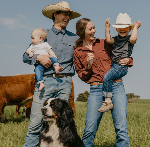 Amanda with her husband, Knute, and two children
